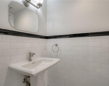 1106 E Chelsea Street - Photo Thumbnail 21