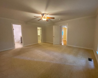 4045 Briarhurst Way - Photo Thumbnail 0