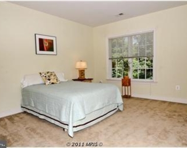 2181 Harithy Dr - Photo Thumbnail 9