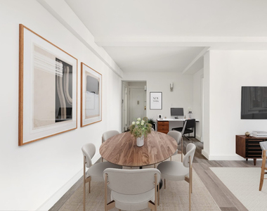 8 Stuyvesant Oval - Photo Thumbnail 2