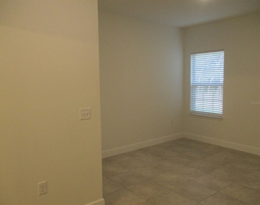 357 Marion Oaks Boulevard - Photo Thumbnail 12