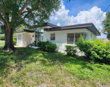 511 N Macdill Avenue - Photo Thumbnail 0