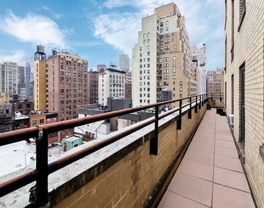 240 West 73rd Street - Photo Thumbnail 0