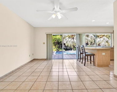 8405 Sw 181st Ter - Photo Thumbnail 27