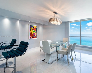 6767 Collins Ave - Photo Thumbnail 4