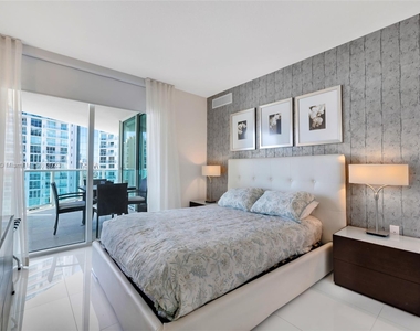 200 Sunny Isles Blvd - Photo Thumbnail 34