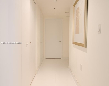 200 Sunny Isles Blvd - Photo Thumbnail 14