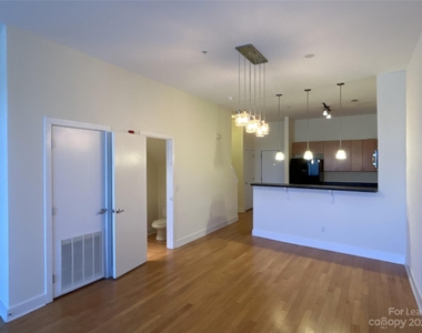 973 Westmere Avenue - Photo Thumbnail 9