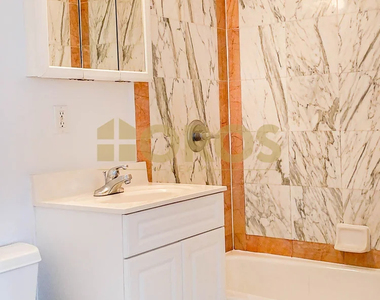 539 East 6th Street - Photo Thumbnail 4