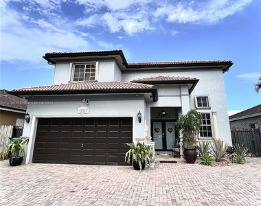 15857 Sw 138th Ter - Photo Thumbnail 1