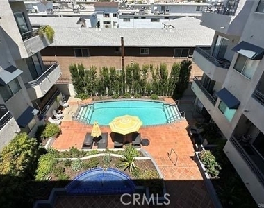 14859 Moorpark Street - Photo Thumbnail 9