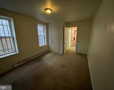 1802 W Montgomery Ave - Photo Thumbnail 5