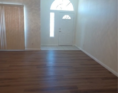 7805 Montalvo Court - Photo Thumbnail 7