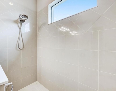 6715 Curzon Terrace - Photo Thumbnail 40