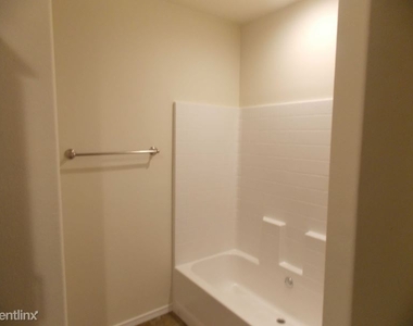 304 W El Paso Ave 304 - Photo Thumbnail 22