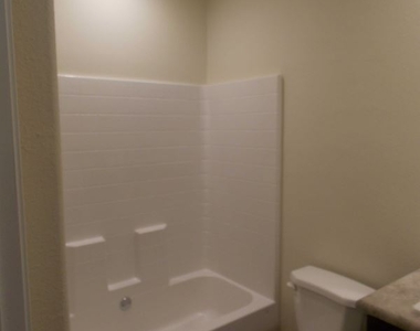 304 W El Paso Ave 304 - Photo Thumbnail 11