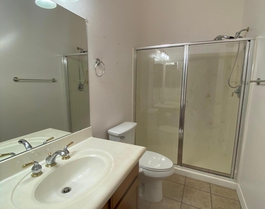 2903 E Gary Way - Photo Thumbnail 30