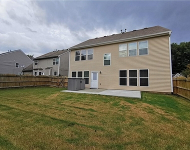 2430 Woodford Lane - Photo Thumbnail 26