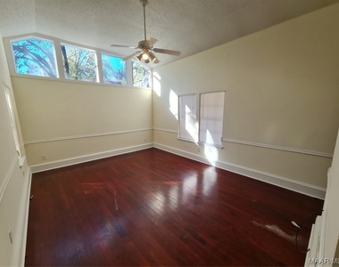 1671 E Trinity Boulevard - Photo Thumbnail 11