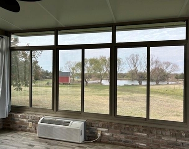 249 Lakeview Way - Photo Thumbnail 28