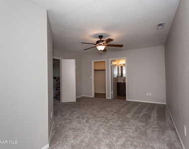 3129 Montana Terrace Court - Photo Thumbnail 6