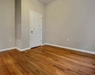 101 Bidwell Avenue - Photo Thumbnail 7