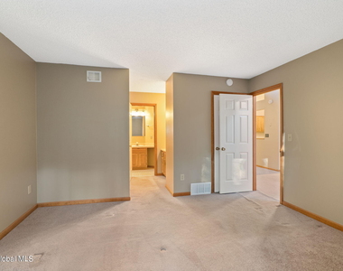 4042 Georgetown Square - Photo Thumbnail 16