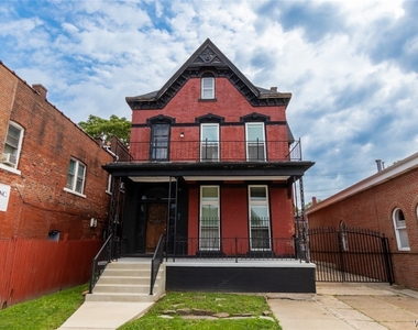 231 Niagara Street - Photo Thumbnail 0