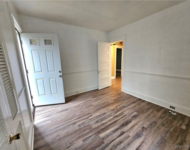 58 Inwood Place - Photo Thumbnail 18