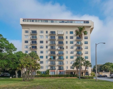 2109 Bayshore Boulevard - Photo Thumbnail 28