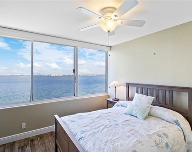 5279 Isla Key Boulevard S - Photo Thumbnail 22