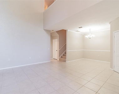 16307 Fairford Palms Court - Photo Thumbnail 7