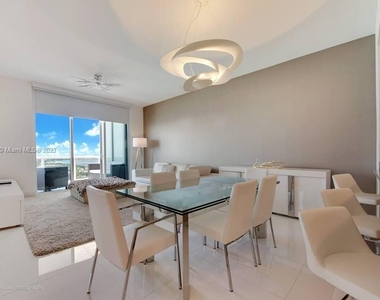 15811 Collins Ave - Photo Thumbnail 1