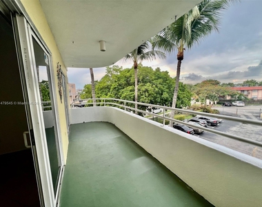 10755 Sw 108 Av - Photo Thumbnail 13