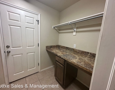 3514 Galatian Way - Photo Thumbnail 12