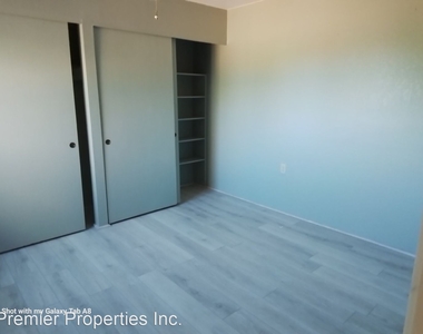 752 W Rio San Pedro - Photo Thumbnail 16