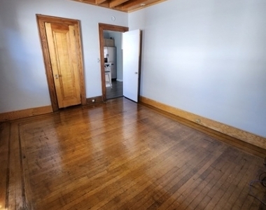 121 Mercer Pl - Photo Thumbnail 5