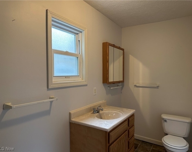 537 Allyn Street - Photo Thumbnail 9