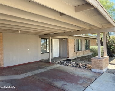 7720 E Lester Street - Photo Thumbnail 1