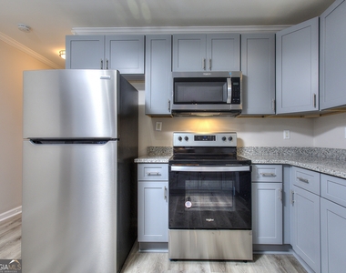 1061 Fair Street Sw - Photo Thumbnail 12