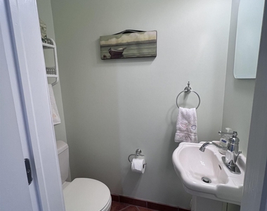 206 N Mansfield Ave - Photo Thumbnail 8