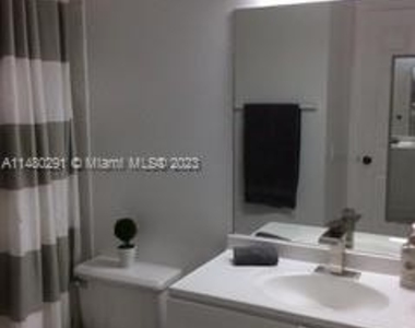 7446 Sw 162nd Ct - Photo Thumbnail 1