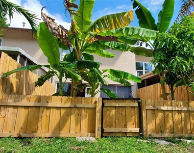 8302 Sw 103rd Ave - Photo Thumbnail 13