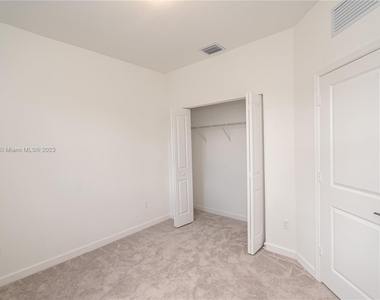 270 Sw 159 Pl - Photo Thumbnail 12