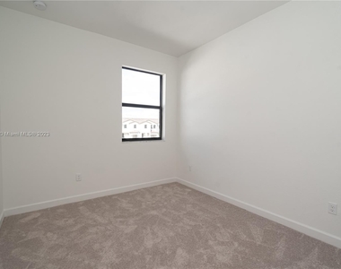 266 Sw 159 Pl - Photo Thumbnail 18