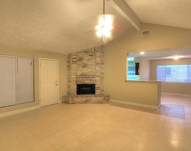 7611 Shoshone Drive - Photo Thumbnail 8