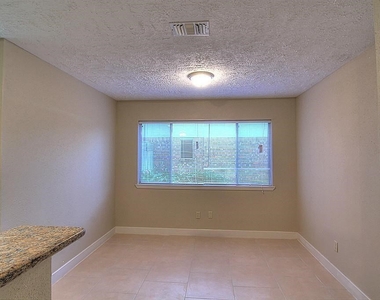 7611 Shoshone Drive - Photo Thumbnail 6