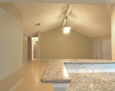 7611 Shoshone Drive - Photo Thumbnail 5