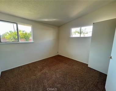 613 S Heathdale Avenue - Photo Thumbnail 12