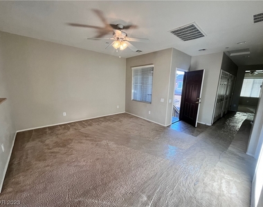 6868 Sky Pointe Drive - Photo Thumbnail 1